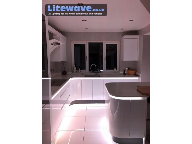Kitchen illuminated with LED Strip - Waterproof